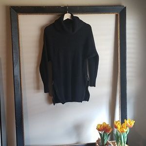 Banana Rebublic oversized sweater .